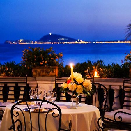 Grande Albergo Miramare Формия Екстериор снимка