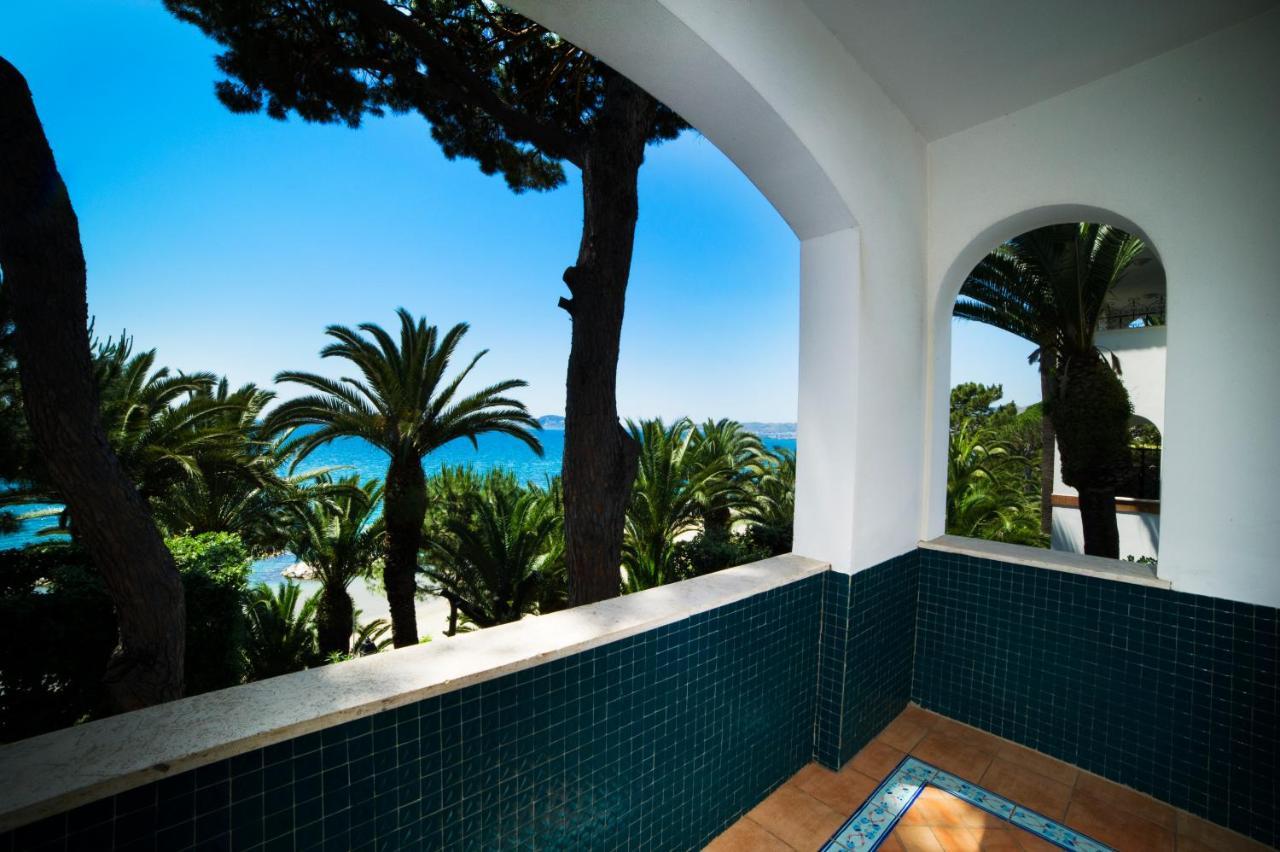 Grande Albergo Miramare Формия Екстериор снимка