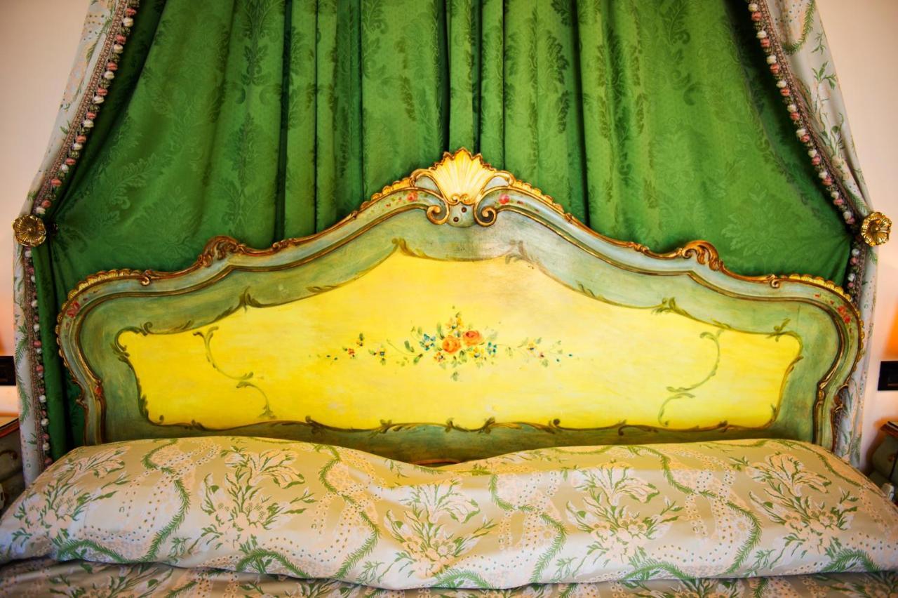 Grande Albergo Miramare Формия Екстериор снимка