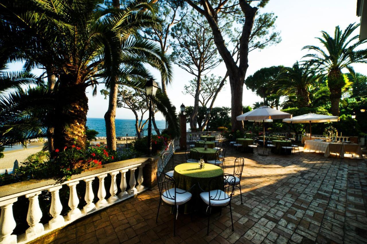 Grande Albergo Miramare Формия Екстериор снимка
