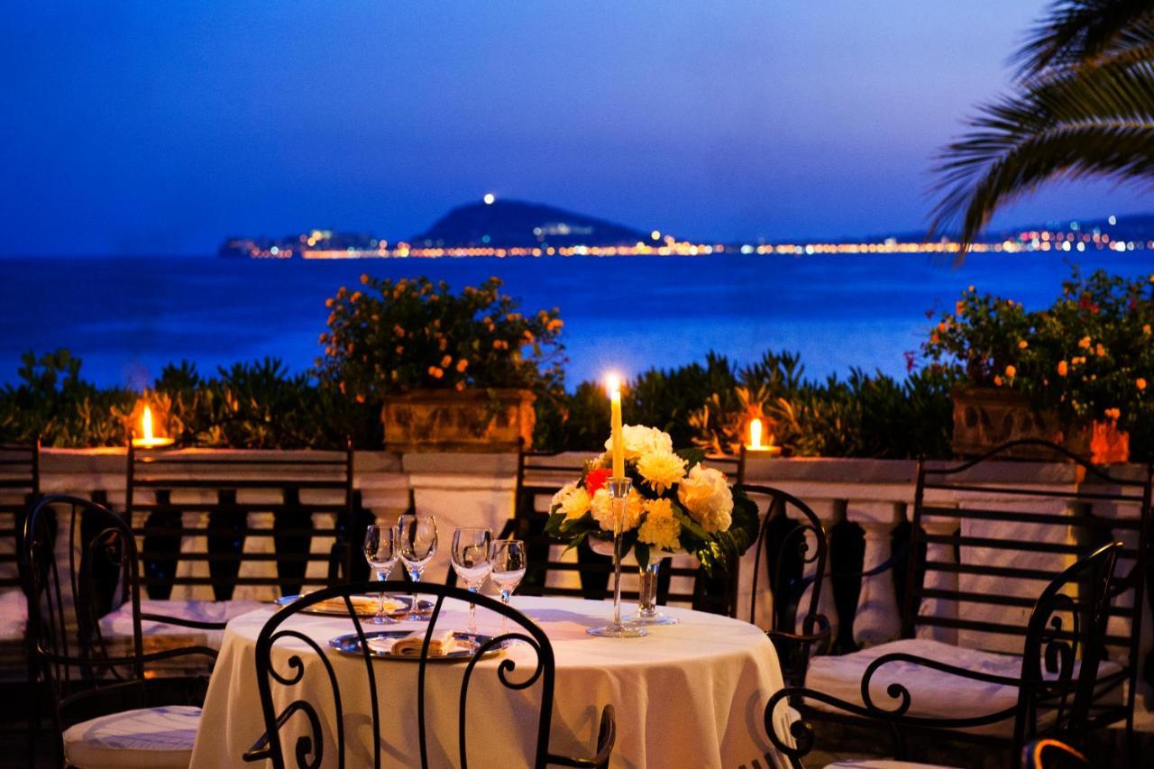 Grande Albergo Miramare Формия Екстериор снимка