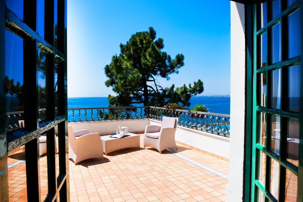 Grande Albergo Miramare Формия Екстериор снимка